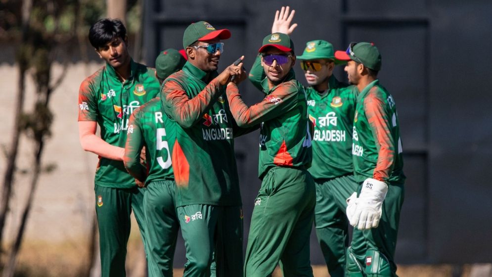 জিম্বাবুয়েকে উড়িয়ে ফাইনালে বাংলাদেশ অনূর্ধ্ব-১৯ দল